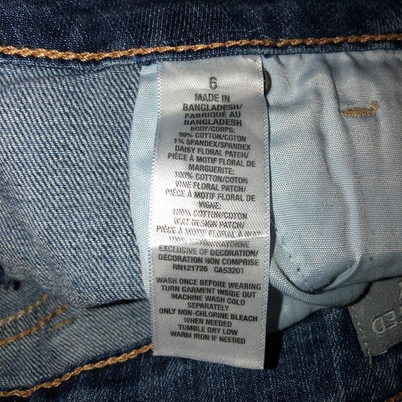 High Waisted Denim Shorts - Picture 4 of 4